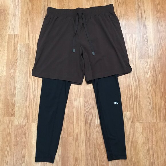 ALO Yoga Stability 2 in 1 Pants In Espresso Black Size M Leggings with Shorts - Picture 5 of 10